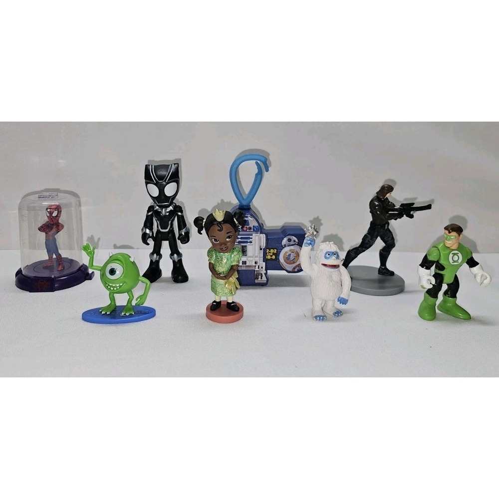 Lot Of‎ 8 Disney/dc Figures, Tiana, Mike Wazowski,  Spider Man, Black Panther..